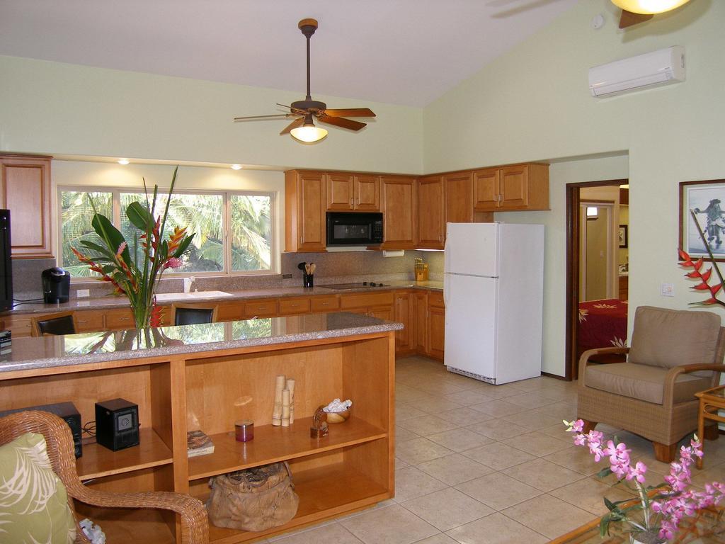 Aloha Aku Inn & Suites Kihei Szoba fotó