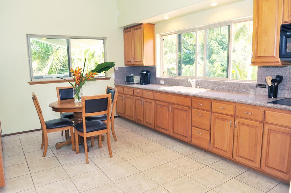 Aloha Aku Inn & Suites Kihei Szoba fotó