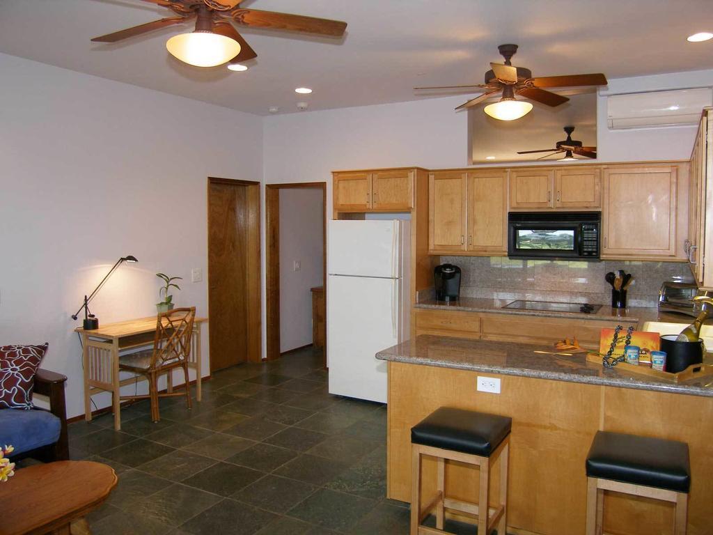 Aloha Aku Inn & Suites Kihei Szoba fotó