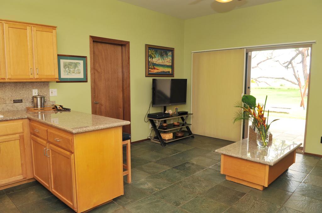 Aloha Aku Inn & Suites Kihei Szoba fotó