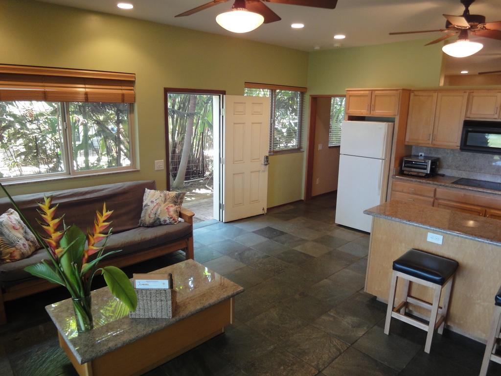 Aloha Aku Inn & Suites Kihei Szoba fotó
