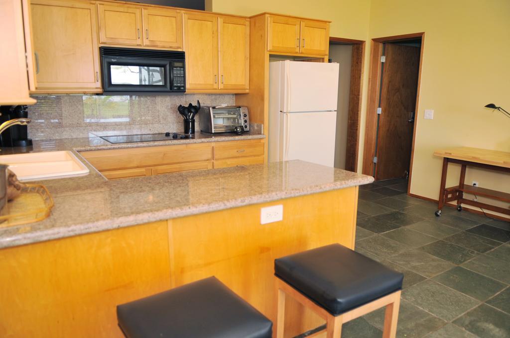 Aloha Aku Inn & Suites Kihei Szoba fotó